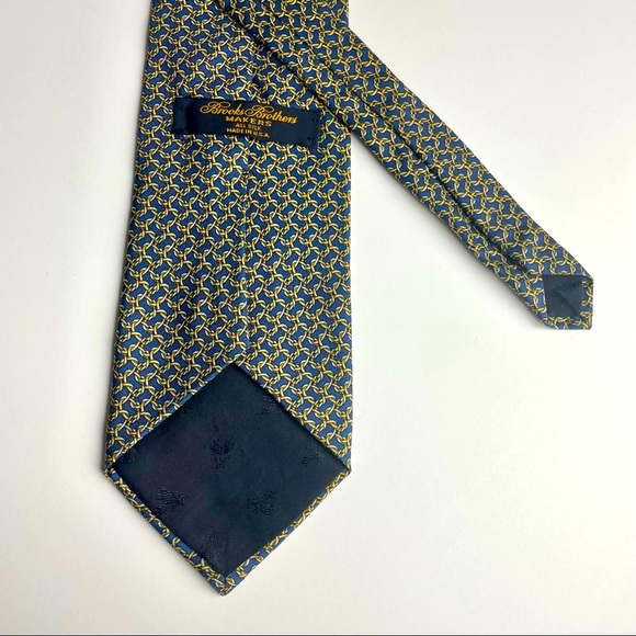 Brooks Brother Tie - Picture 3 of 6